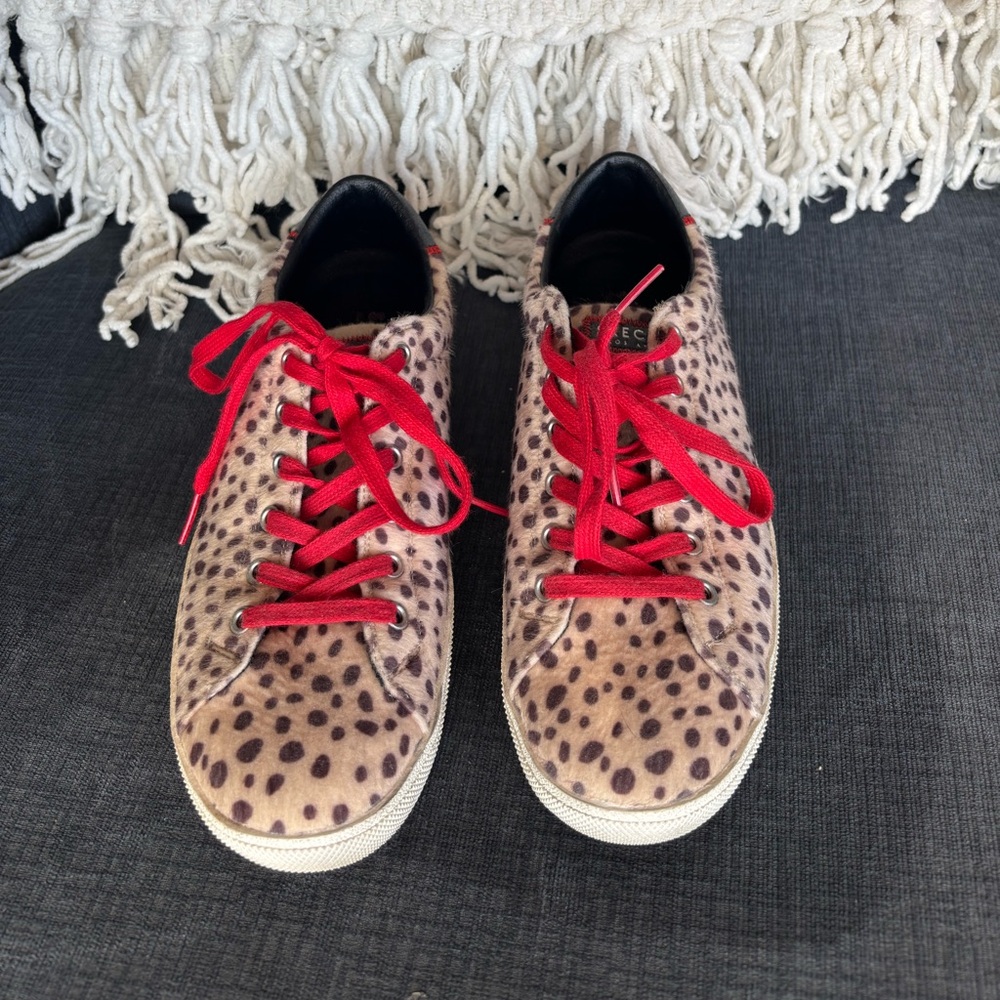 Sketchers Chetah Print Memory Foam